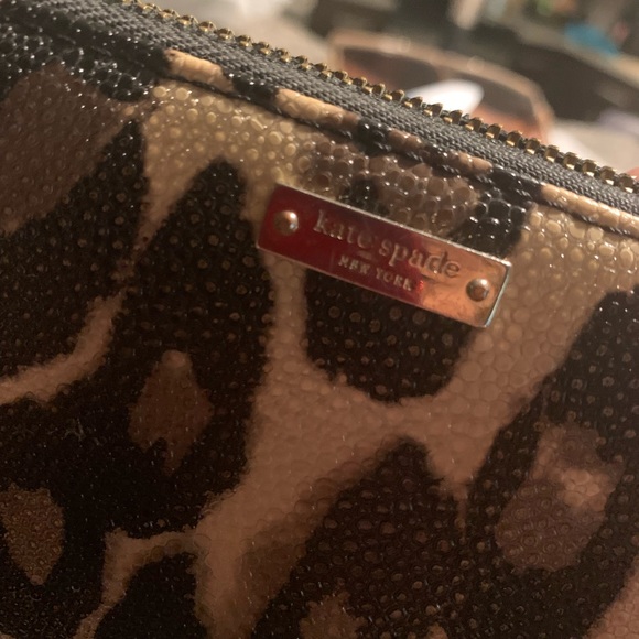Kate Spade Wallet - Picture 6 of 6